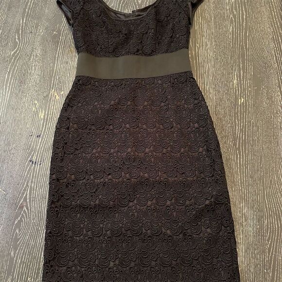 White House Black Market Black Lace Dress Cap Sleeve Knee Length Size 4 Formal - Picture 4 of 11